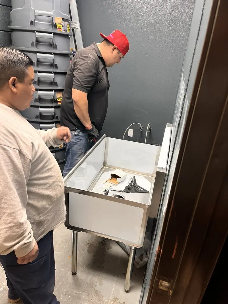 Commercial plumbing and sink installation in Oakland Estates